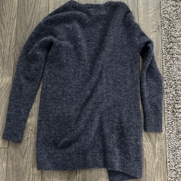 Aritzia Black Women's Cardigan - Picture 4 of 6